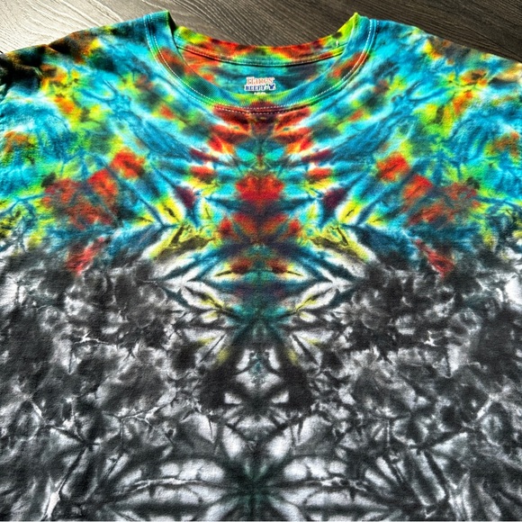 Custom Tie-dye - Picture 2 of 3